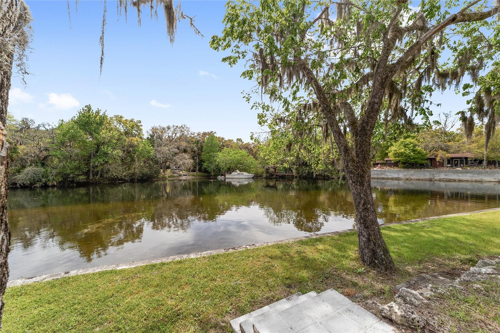 GARDEN MALL UNREC - Residential