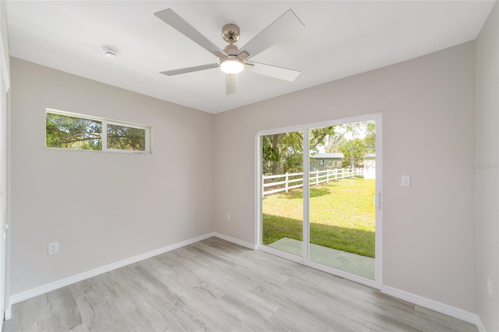 GARDEN MALL UNREC - Residential