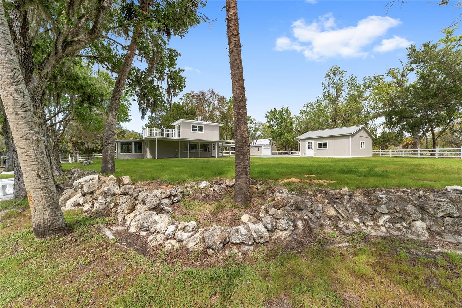 GARDEN MALL UNREC - Residential