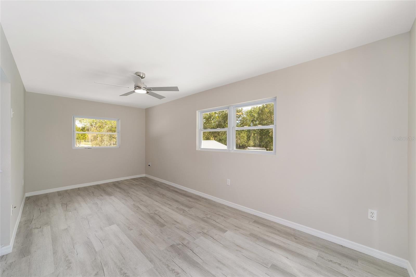 GARDEN MALL UNREC - Residential