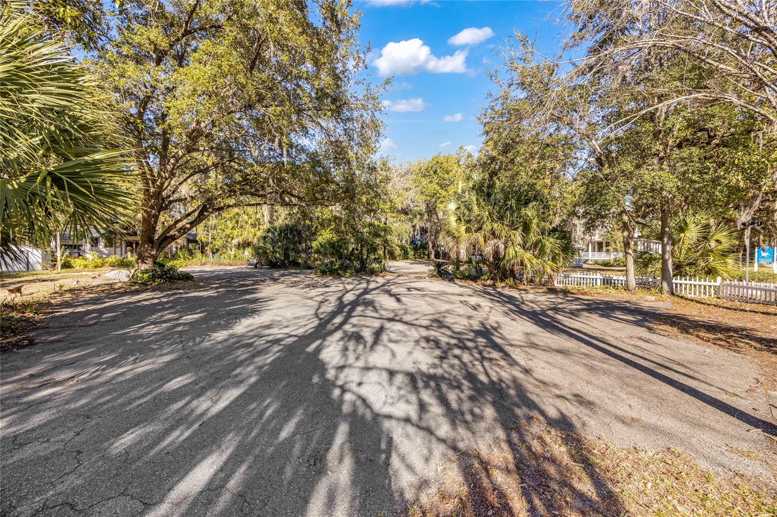 DOIG & ROBERTSONS ADD - Residential