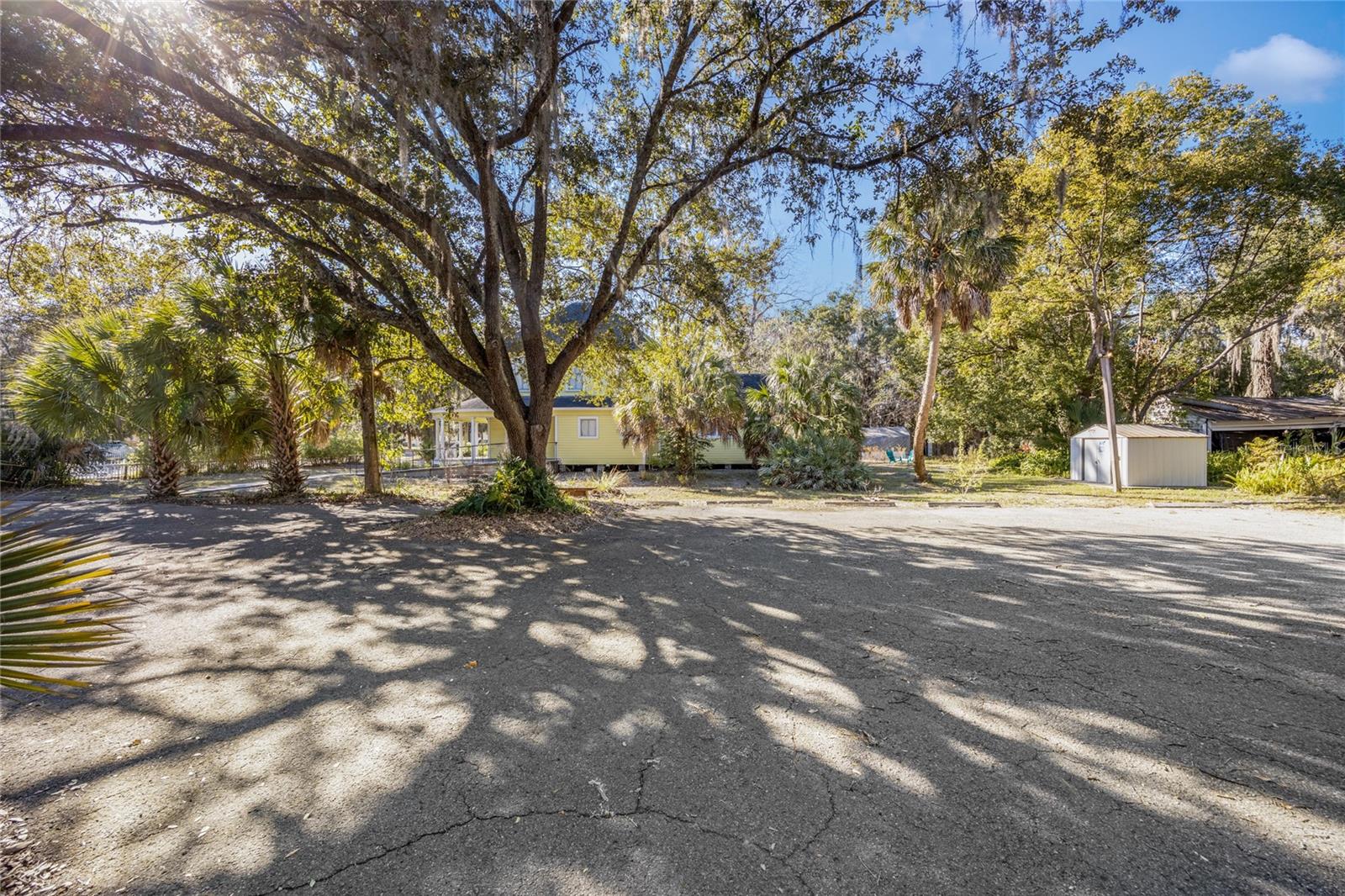 DOIG & ROBERTSONS ADD - Residential