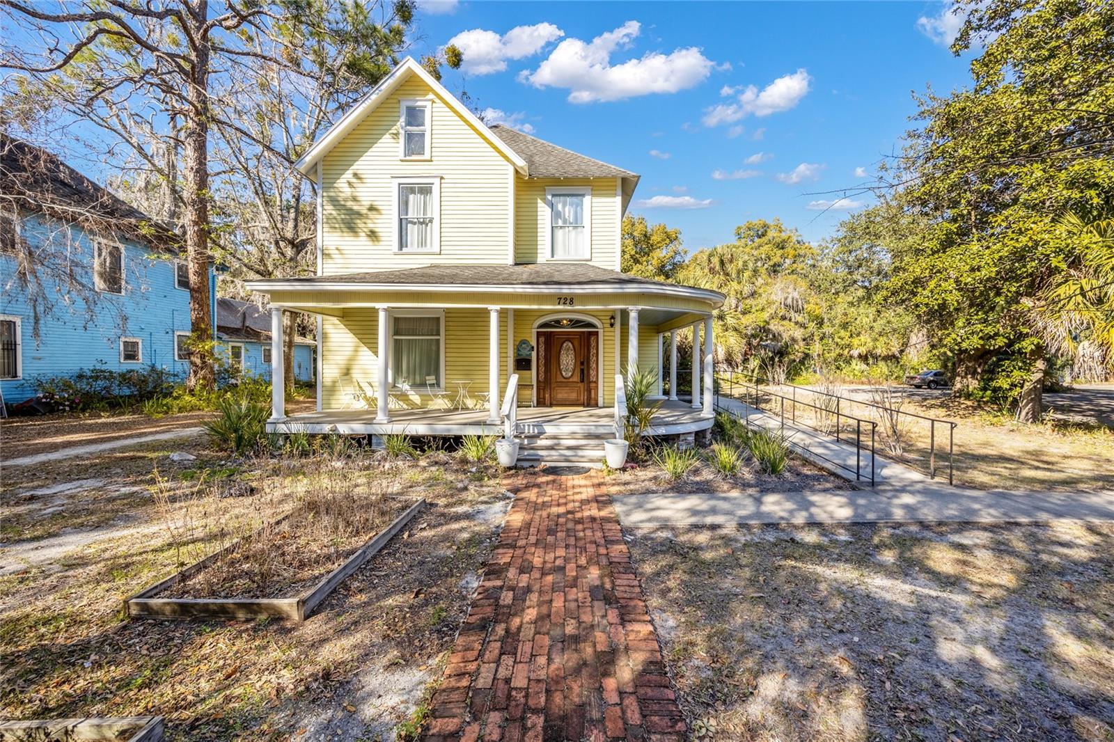 DOIG & ROBERTSONS ADD - Residential