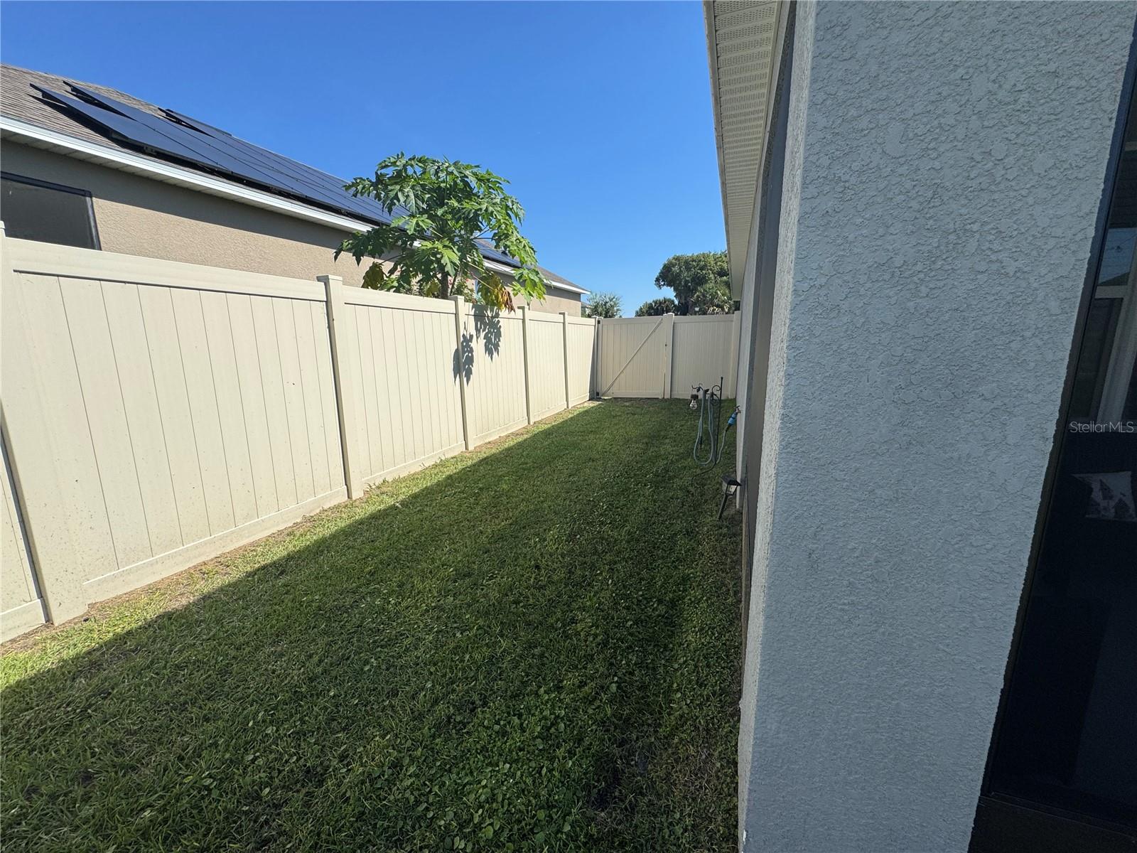 ELMWOOD - Residential Lease