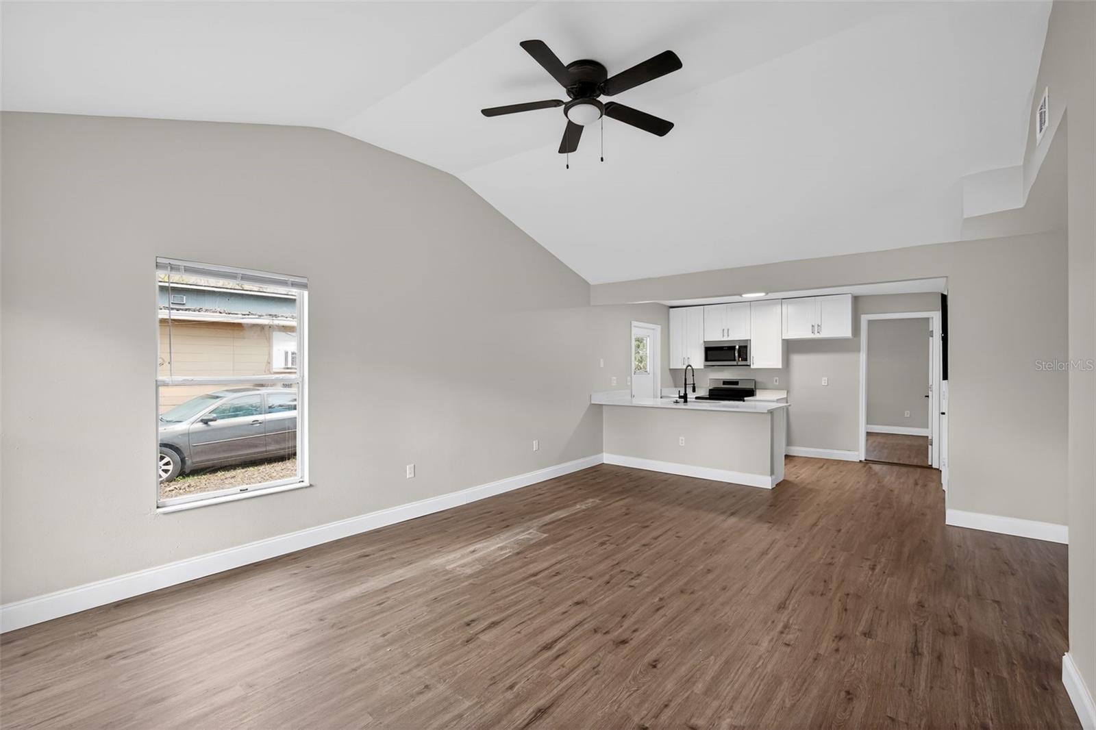 FERN CLIFF - Residential