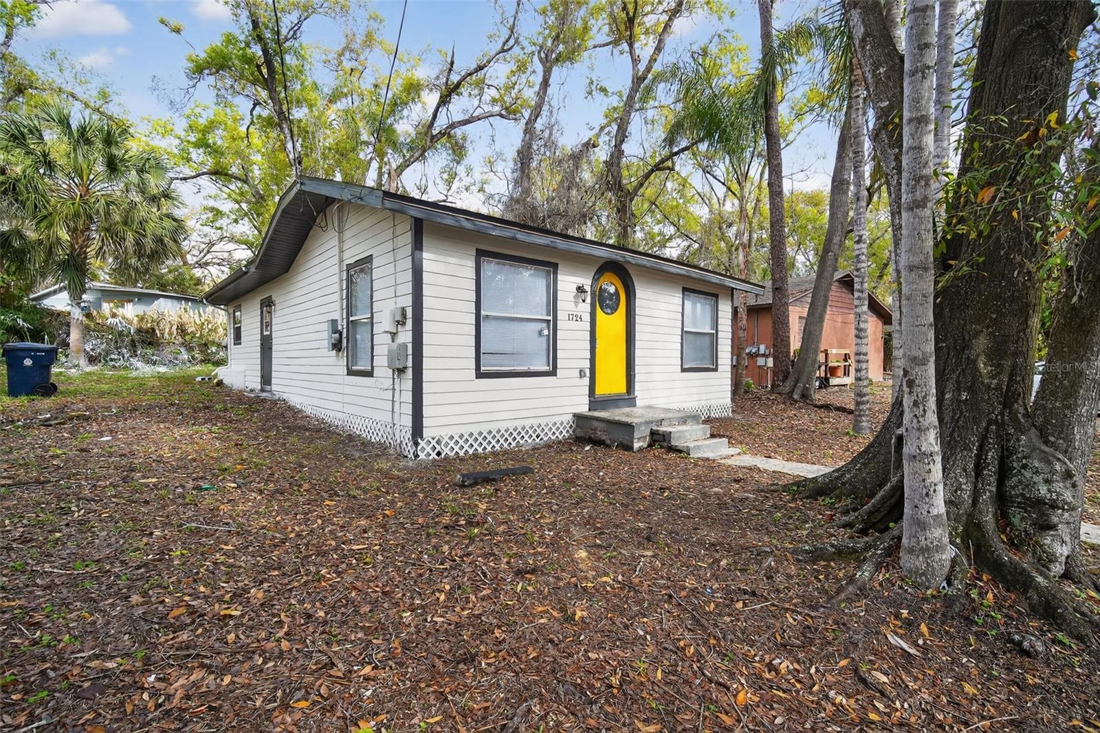 FERN CLIFF - Residential