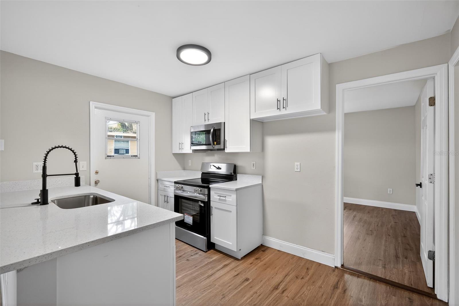 FERN CLIFF - Residential