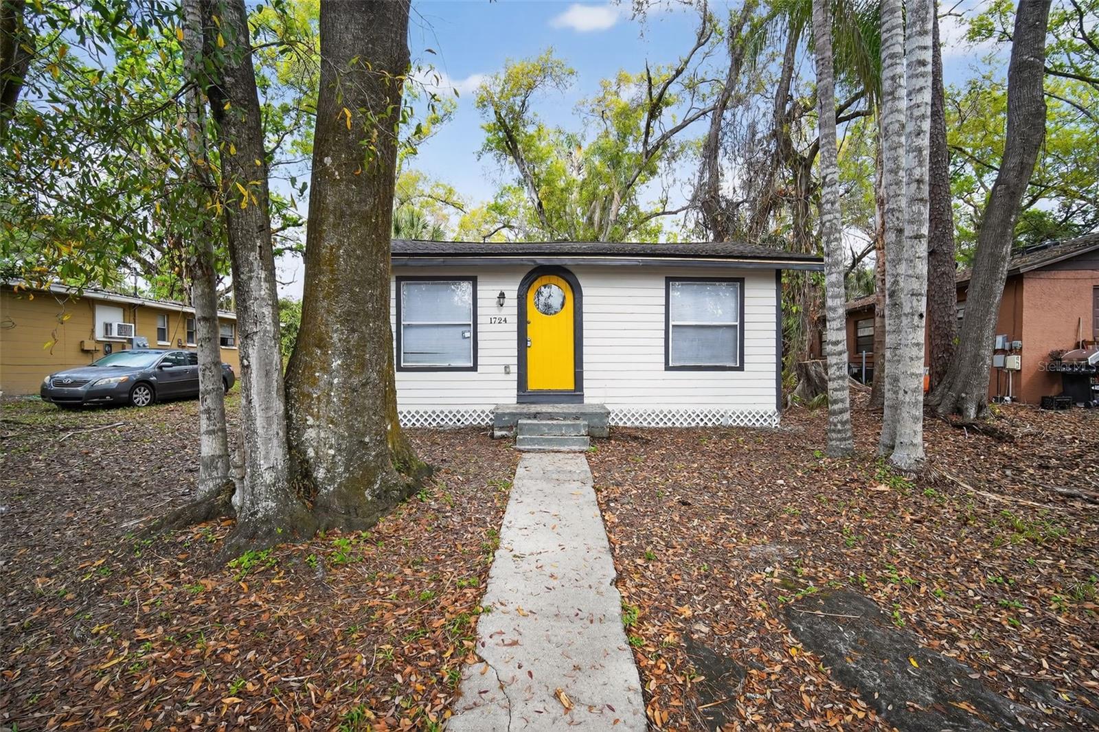 FERN CLIFF - Residential