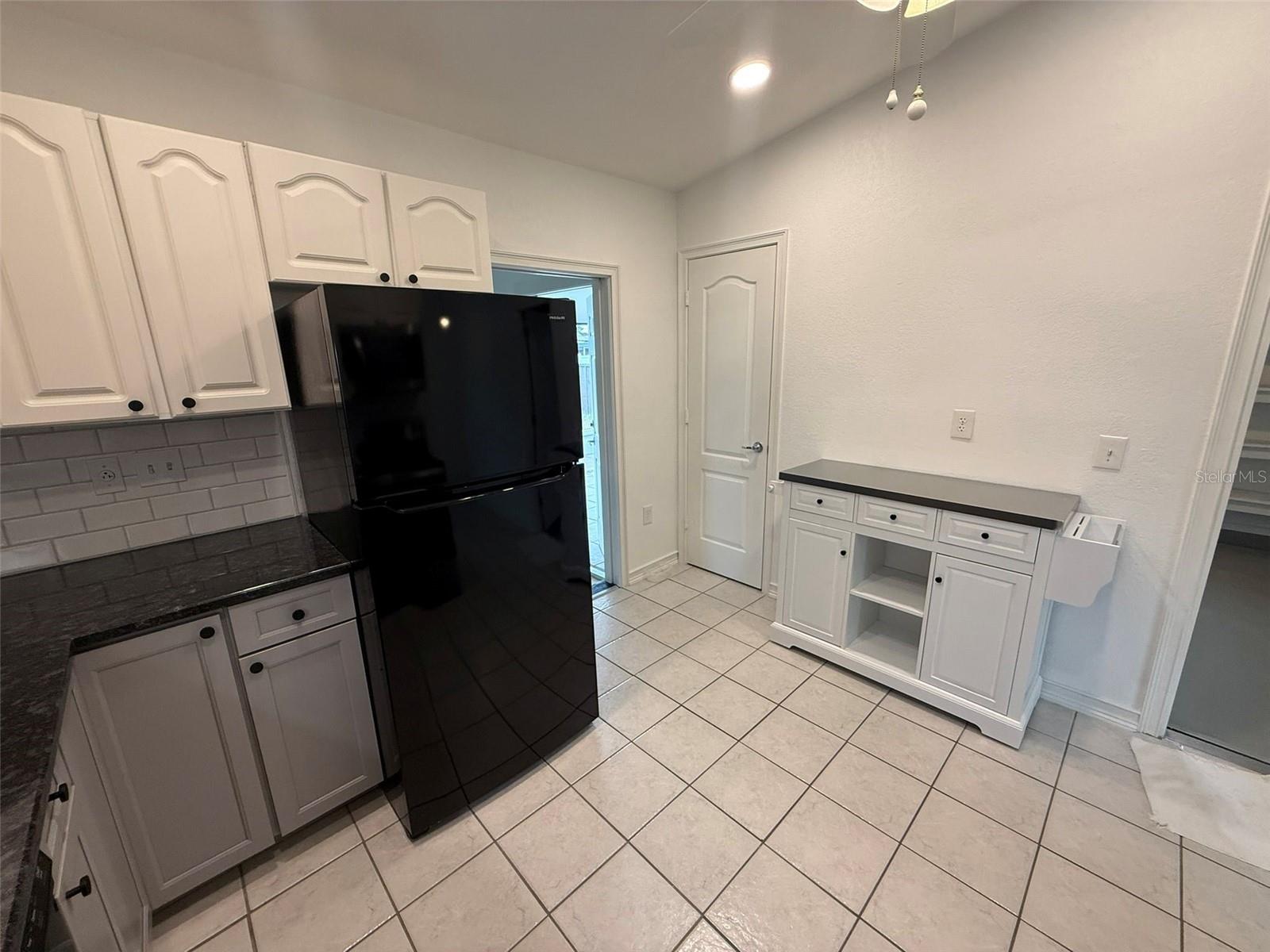 PORT CHARLOTTE SEC 033 - Residential Lease