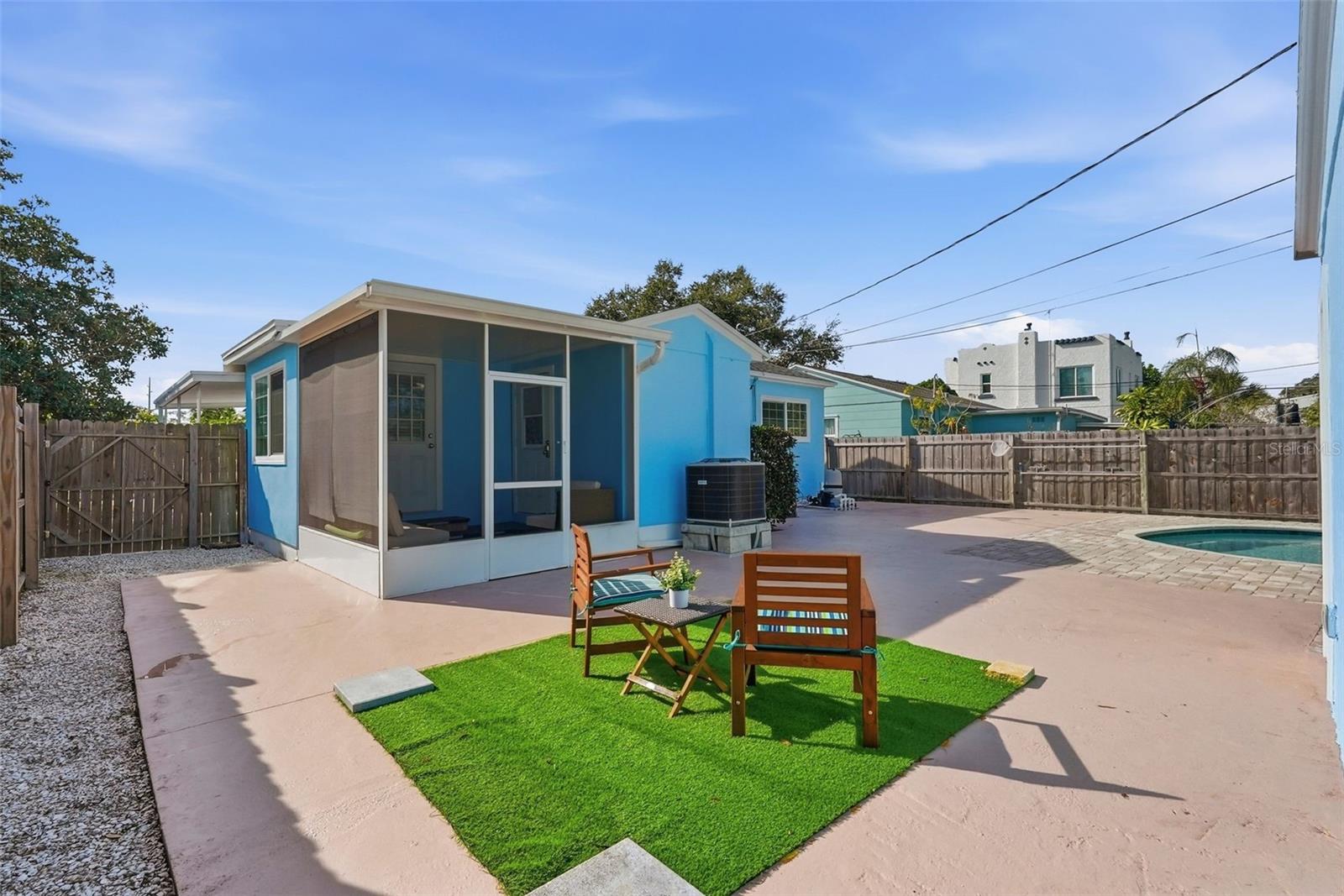 PASADENA ESTATES - Residential