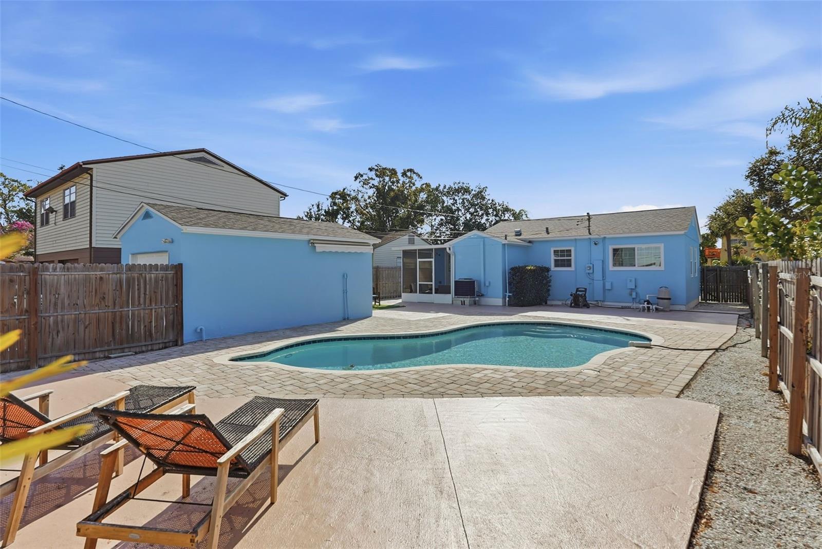 PASADENA ESTATES - Residential