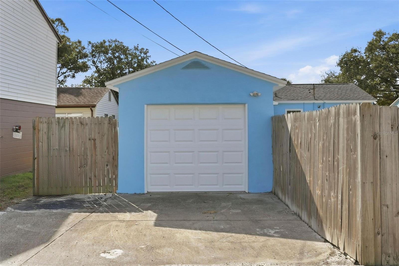 PASADENA ESTATES - Residential