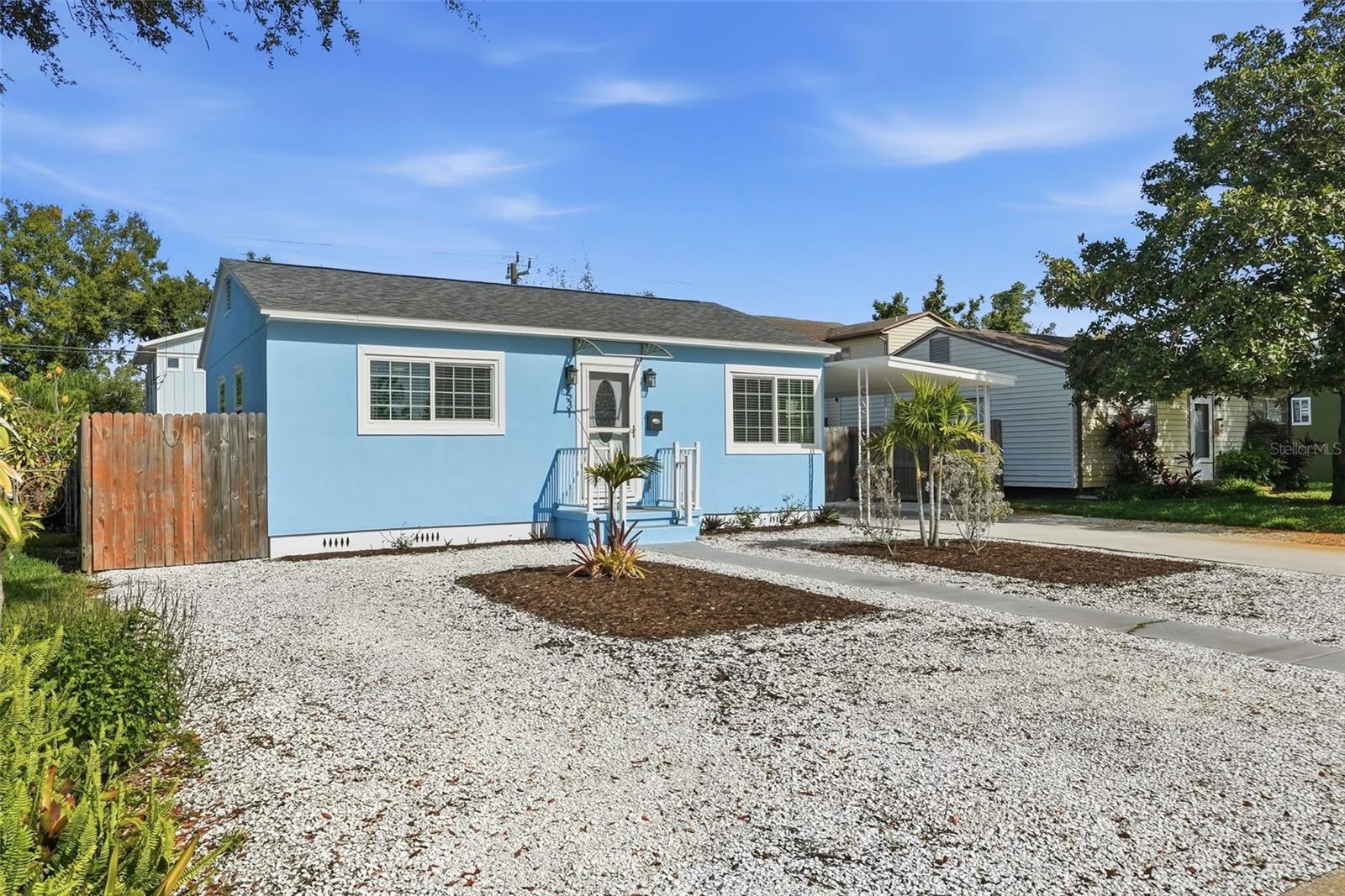 PASADENA ESTATES - Residential