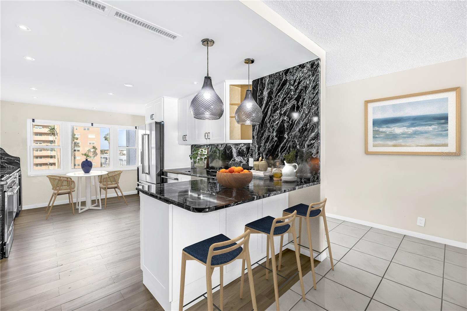 SHORE TOWERS BUILDING - Residential