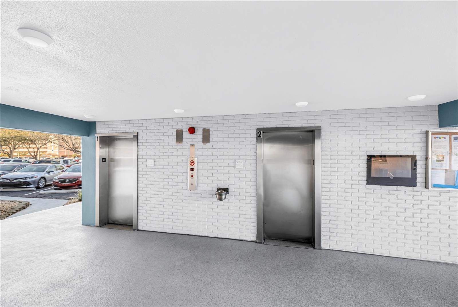 SHORE TOWERS BUILDING - Residential