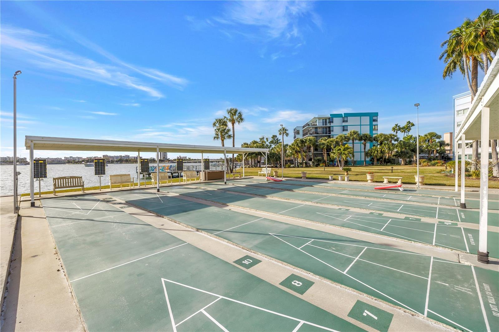 SHORE TOWERS BUILDING - Residential