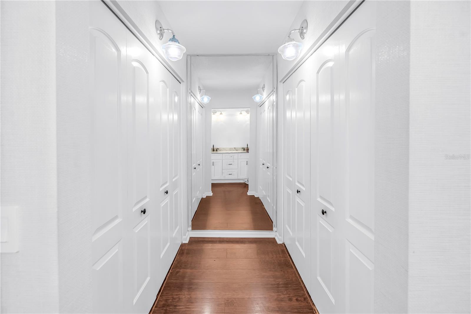 SHORE TOWERS BUILDING - Residential