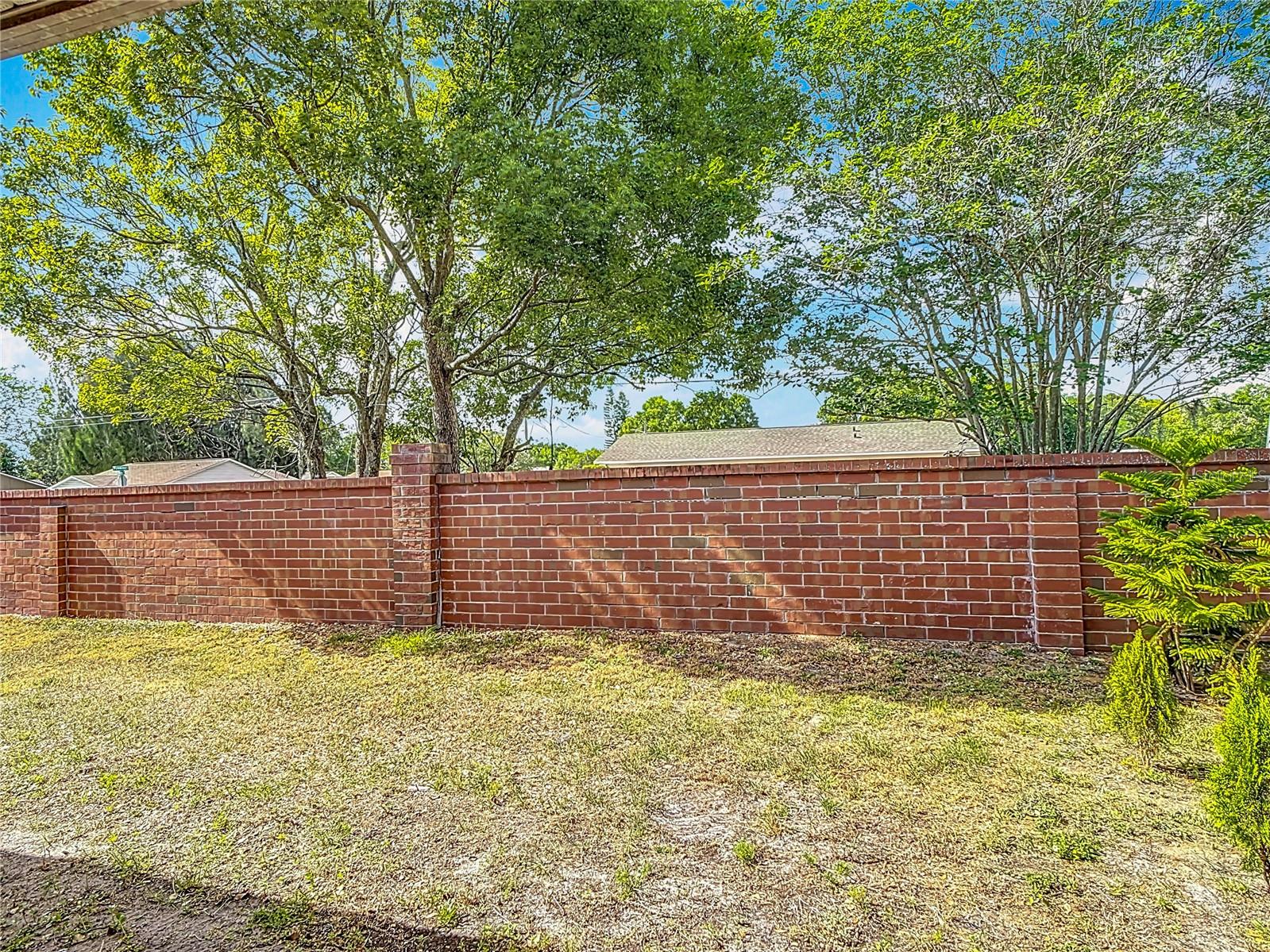 BARTON COURT - Residential Lease