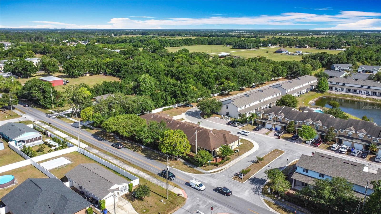 BARTON COURT - Residential Lease