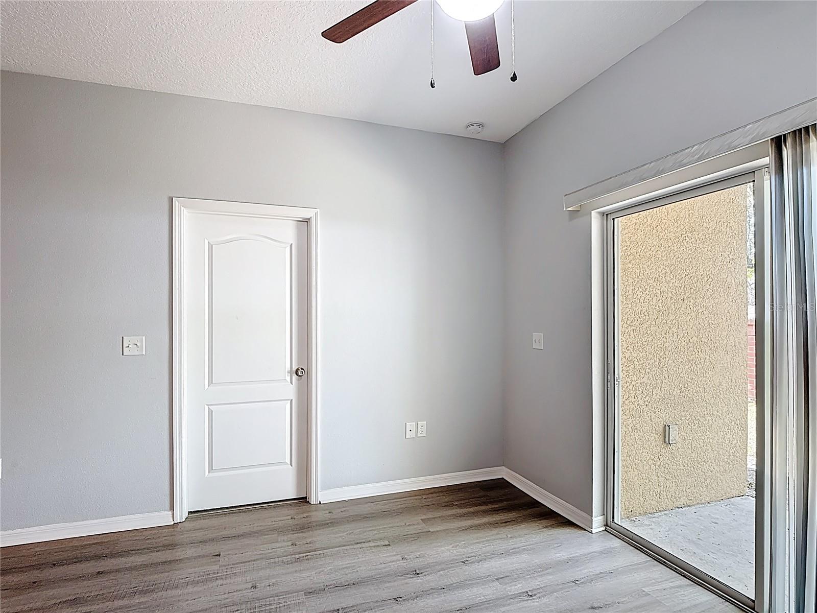 BARTON COURT - Residential Lease