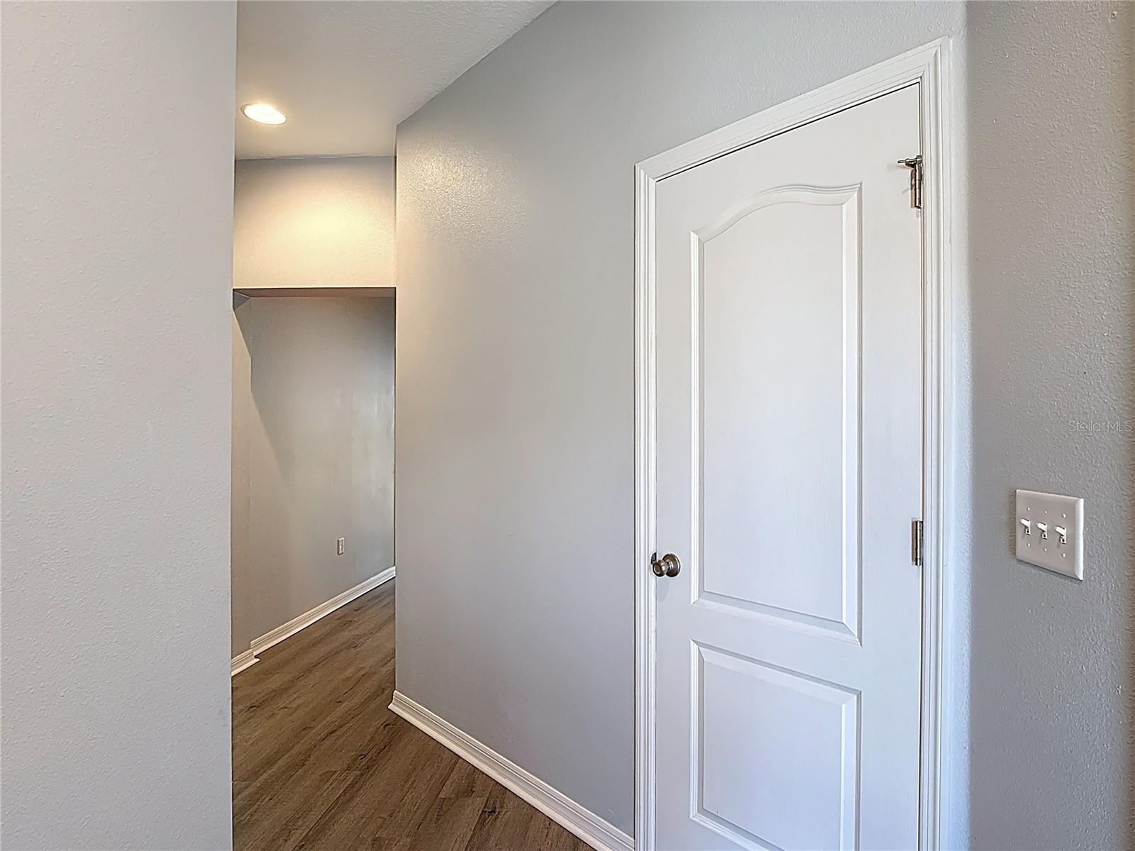 BARTON COURT - Residential Lease