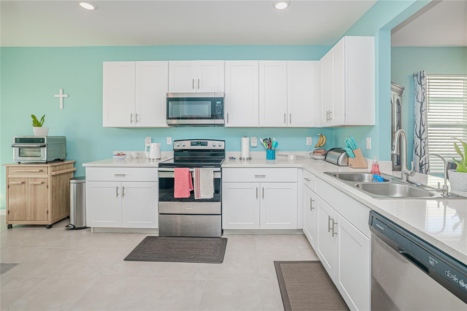 25292 E LENOX CIRCLE