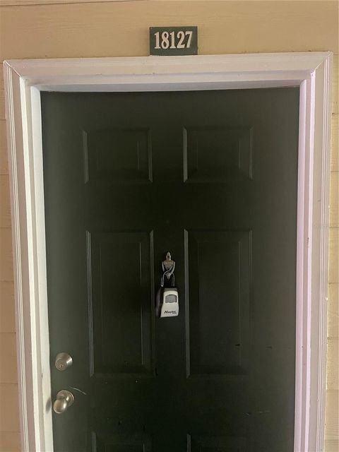 Photo of 18127 Sterling Gate Circle #18127, Tampa, FL 33647 (MLS # TB8411197)