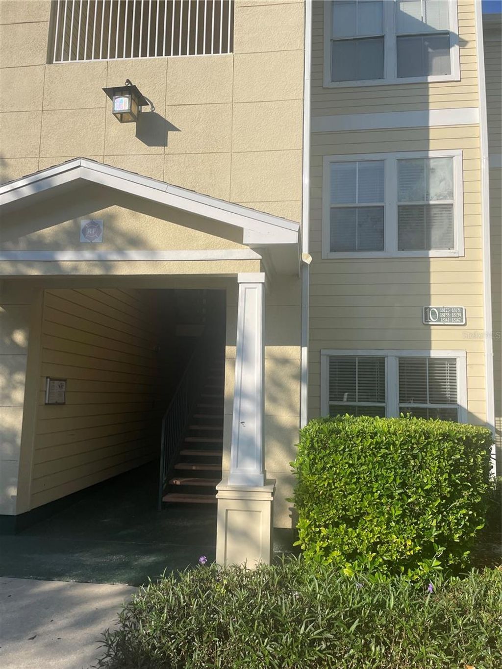 Photo of 18127 Sterling Gate Circle #18127, Tampa, FL 33647 (MLS # TB8411197)