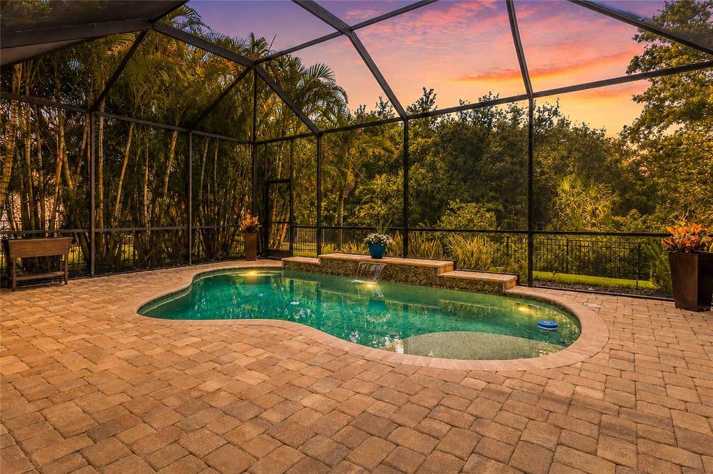 Photo of 4629 Royal Dornoch Circle, Bradenton, FL 34211 (MLS # A4702648)