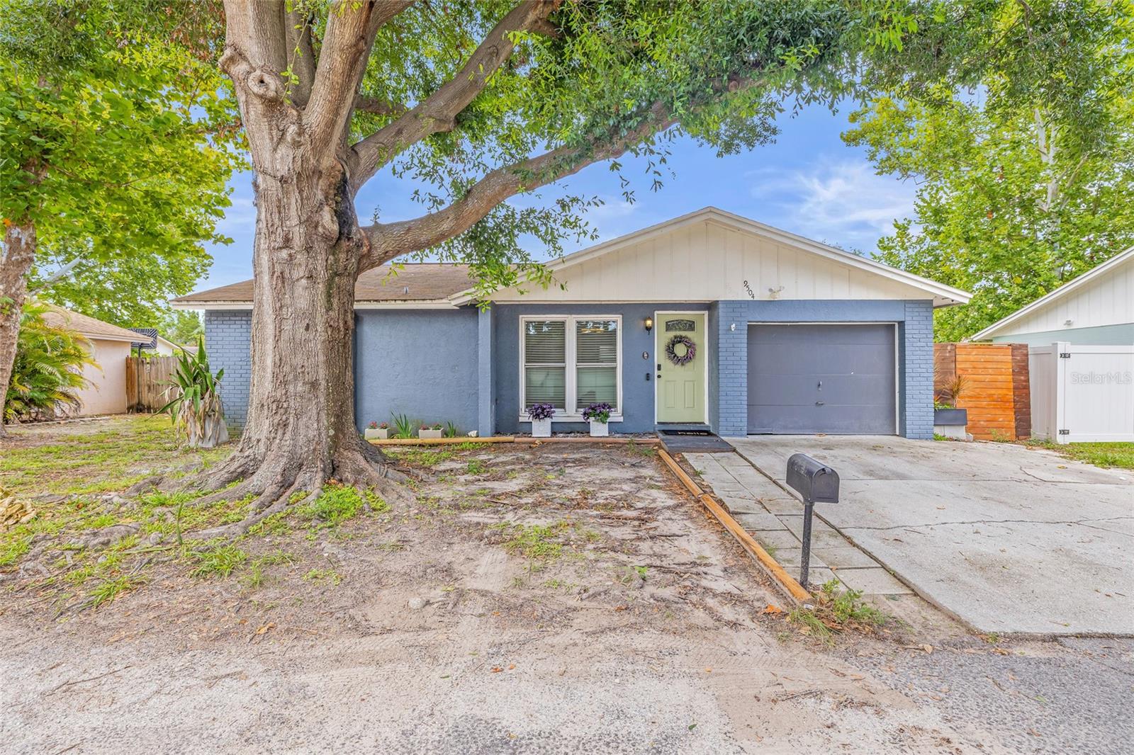 9504 WOODBOROUGH COURT
