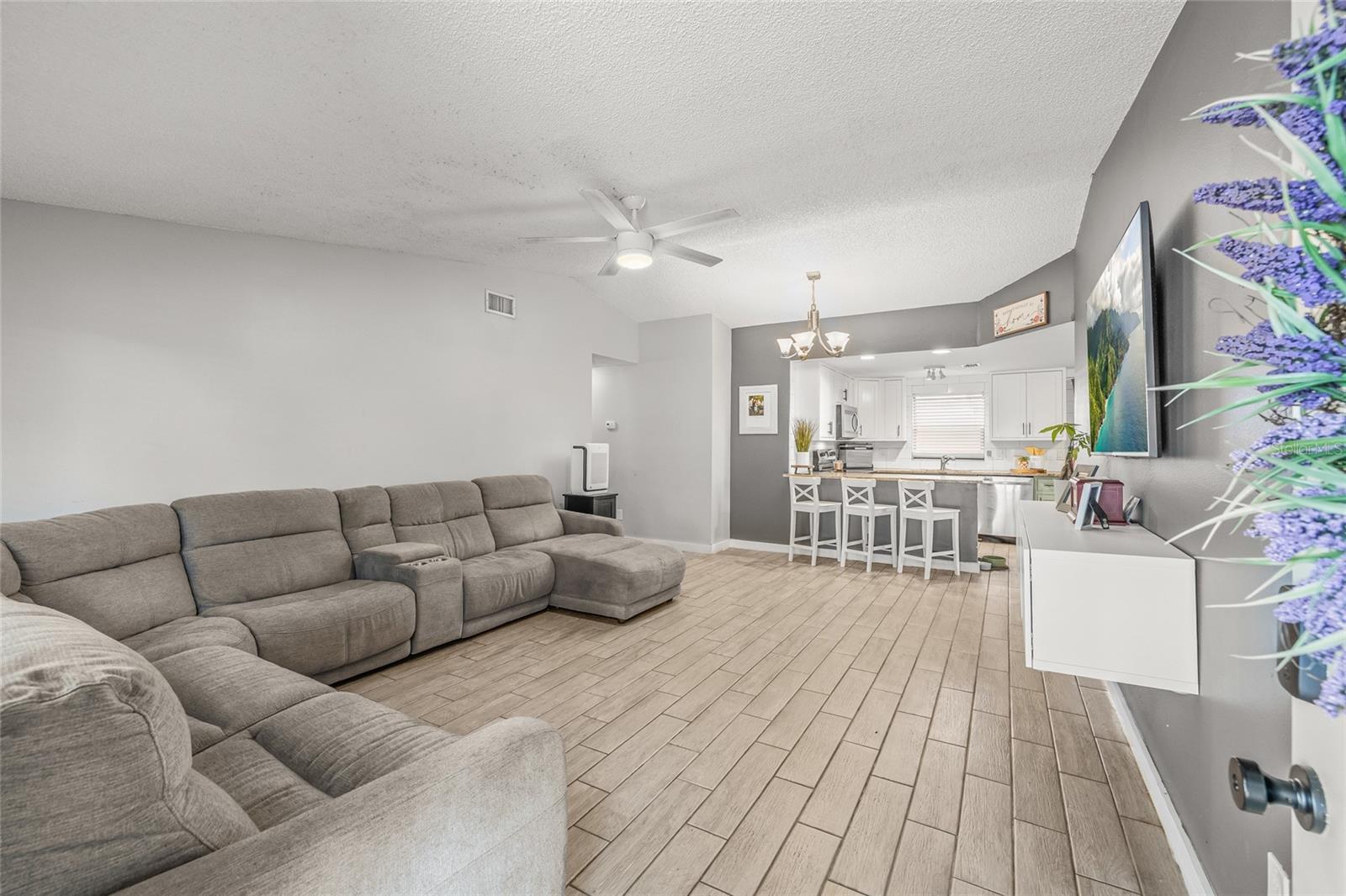 9504 WOODBOROUGH COURT