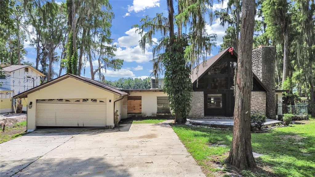 Photo of 407 2nd Avenue SE, Lutz, FL 33549 (MLS # TB8423907)