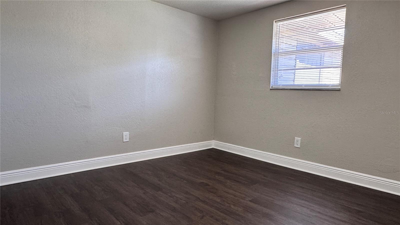 LOCICERO COLUMBIA PARK - Residential Income