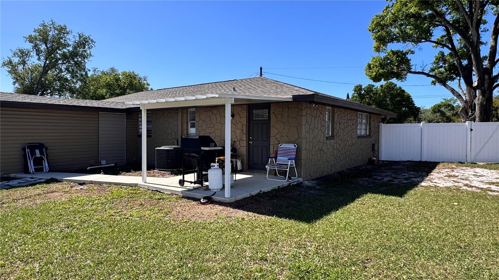 LOCICERO COLUMBIA PARK - Residential Income