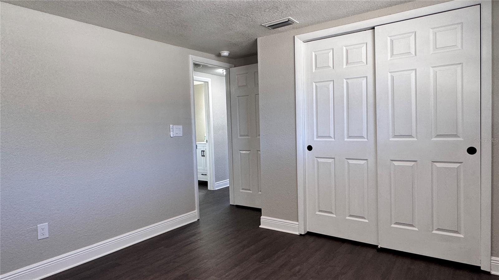 LOCICERO COLUMBIA PARK - Residential Income