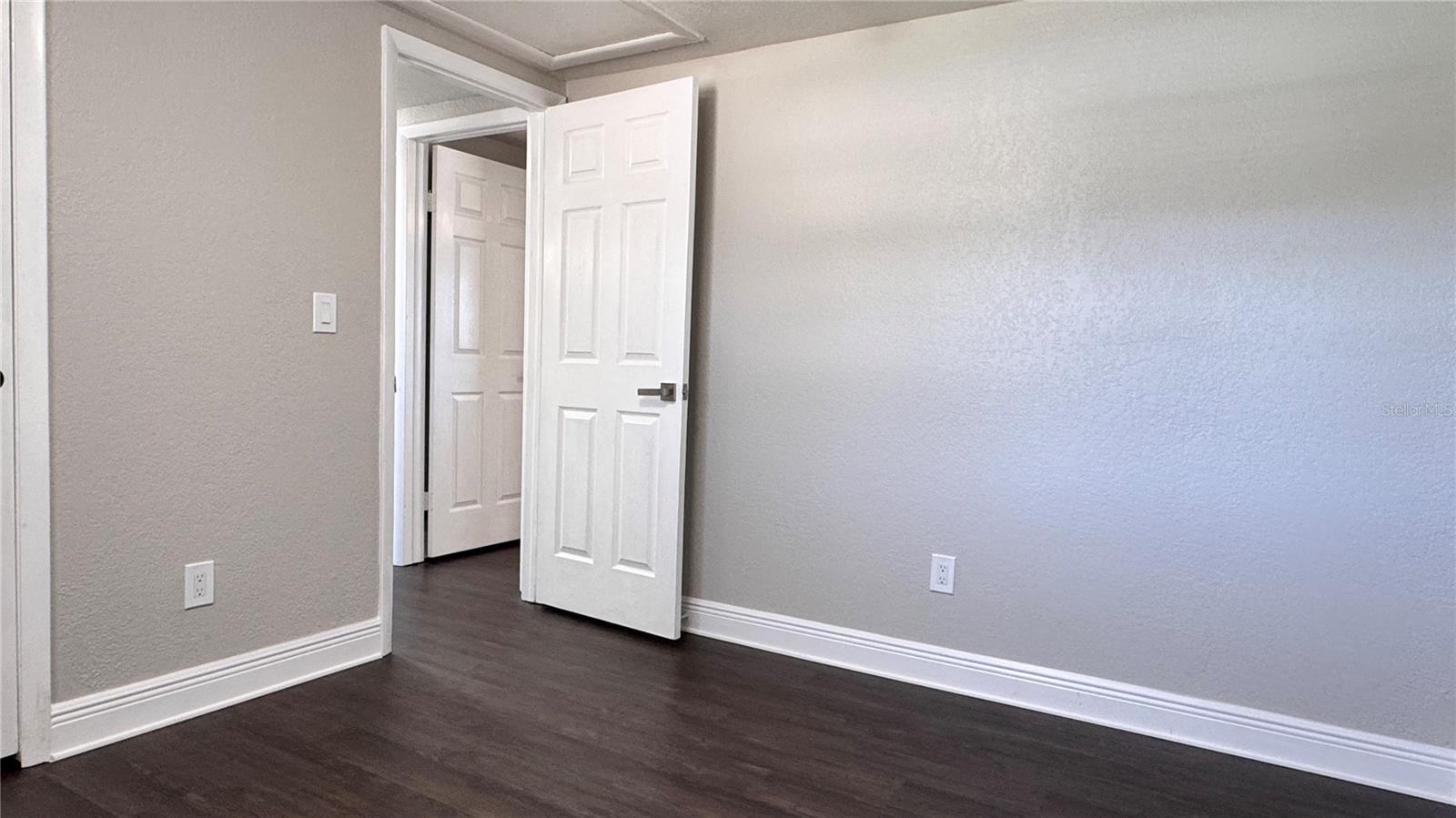 LOCICERO COLUMBIA PARK - Residential Income