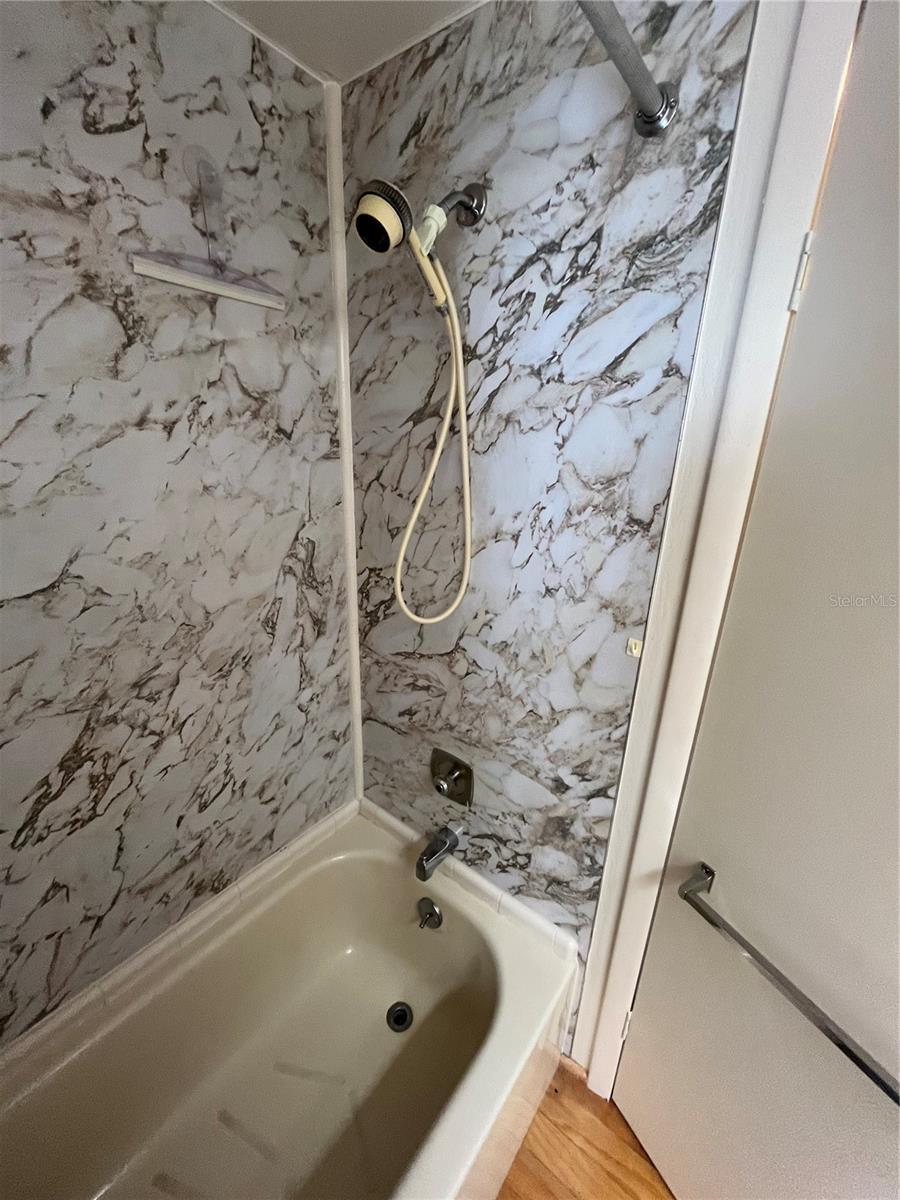 VENICE ISLE - Residential