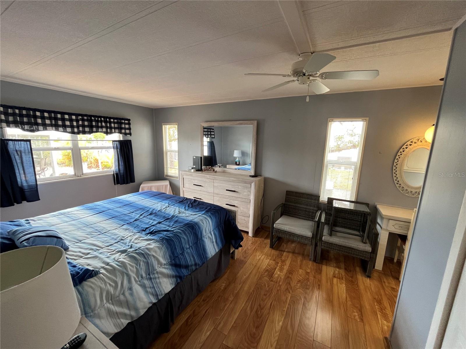 VENICE ISLE - Residential