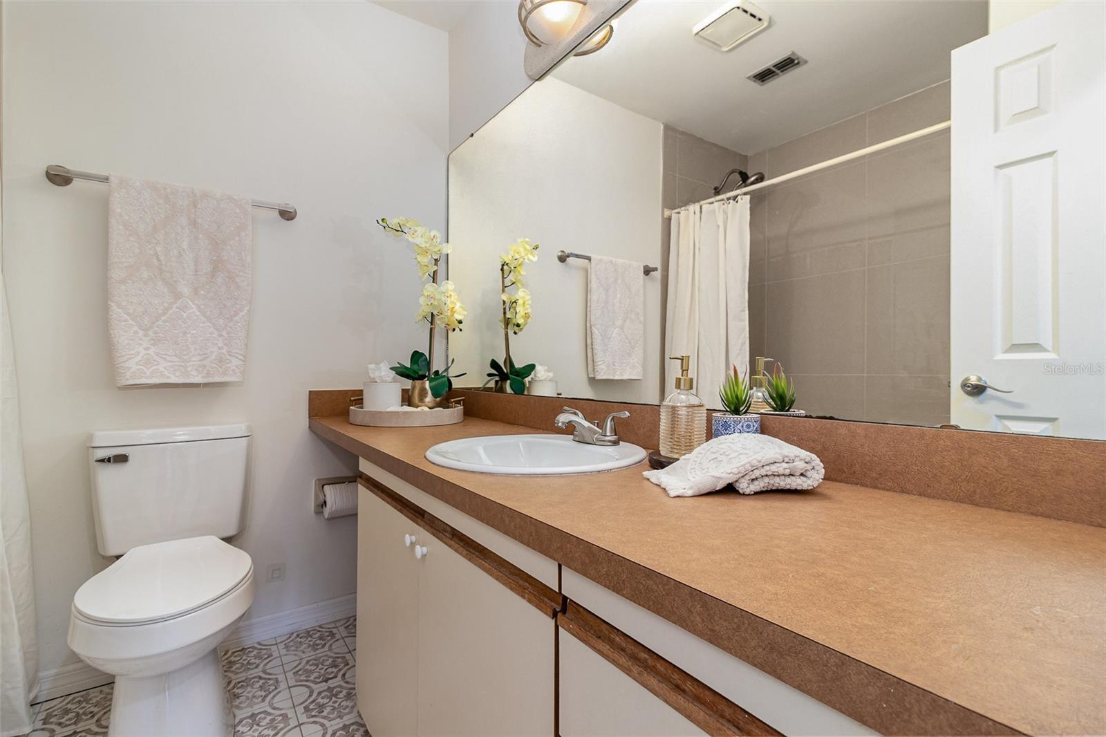 PARK LAKE WOODS CONDO - Residential