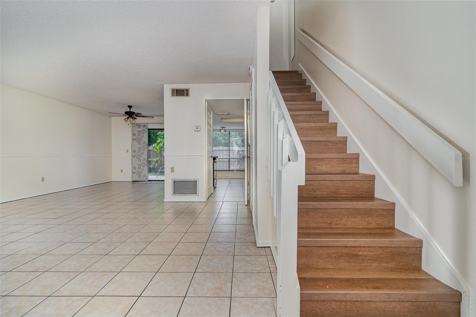 PARK LAKE WOODS CONDO - Residential