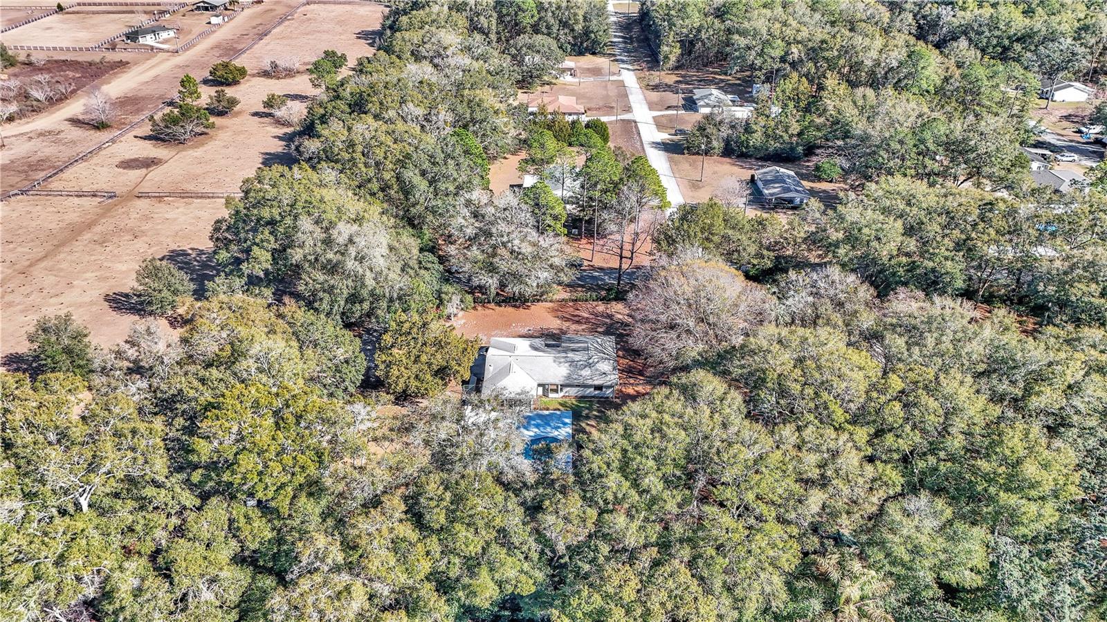 RAINBOW LAKES ESTATE SEC B - Residential