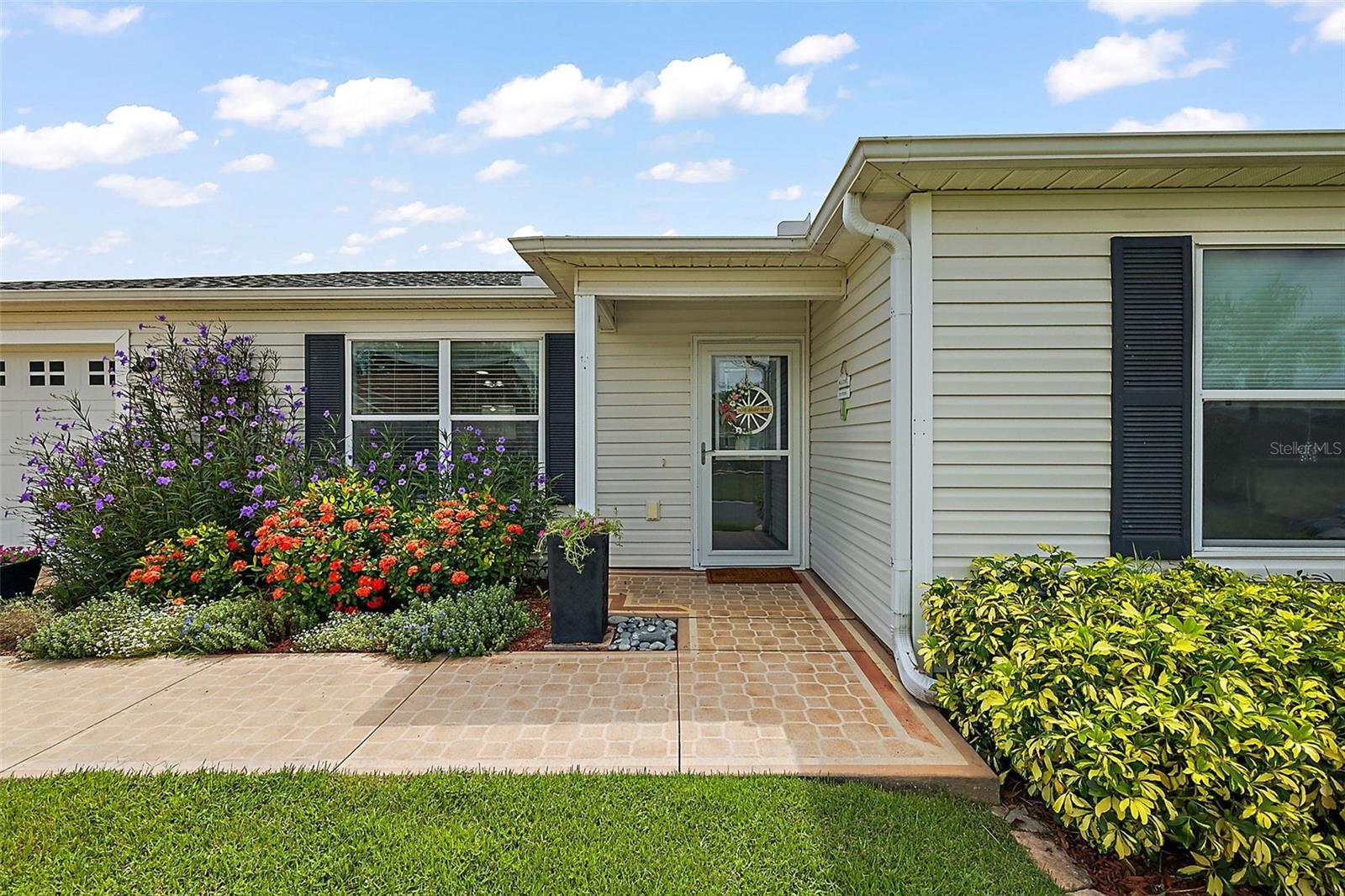 262 ARBELLA LOOP