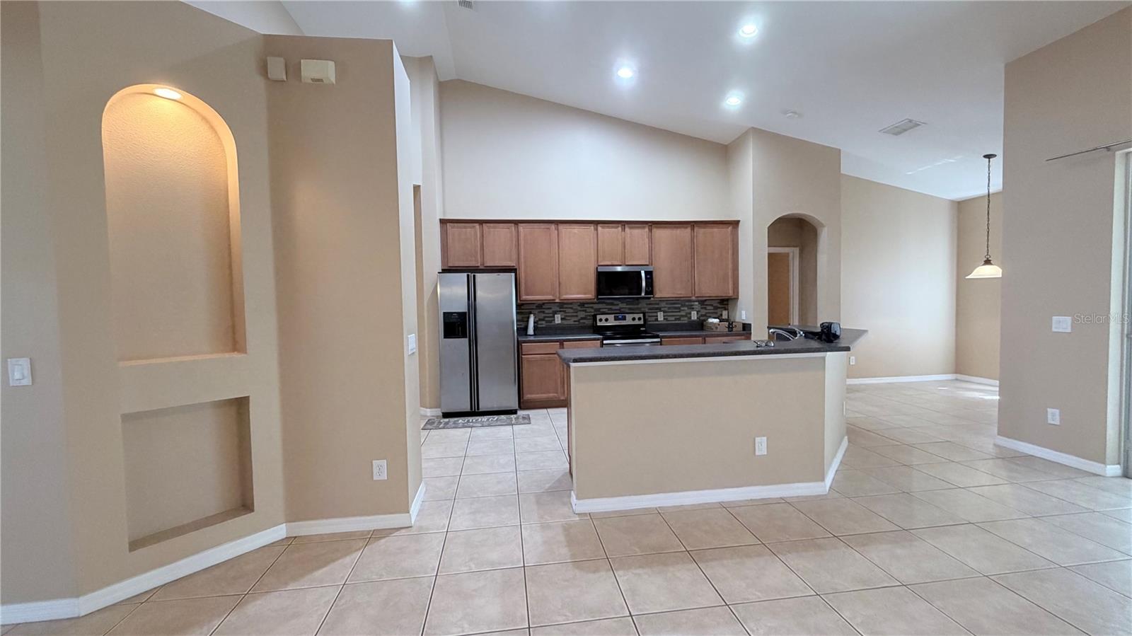 PARKSIDE AT ERROL ESTATES - Residential Lease