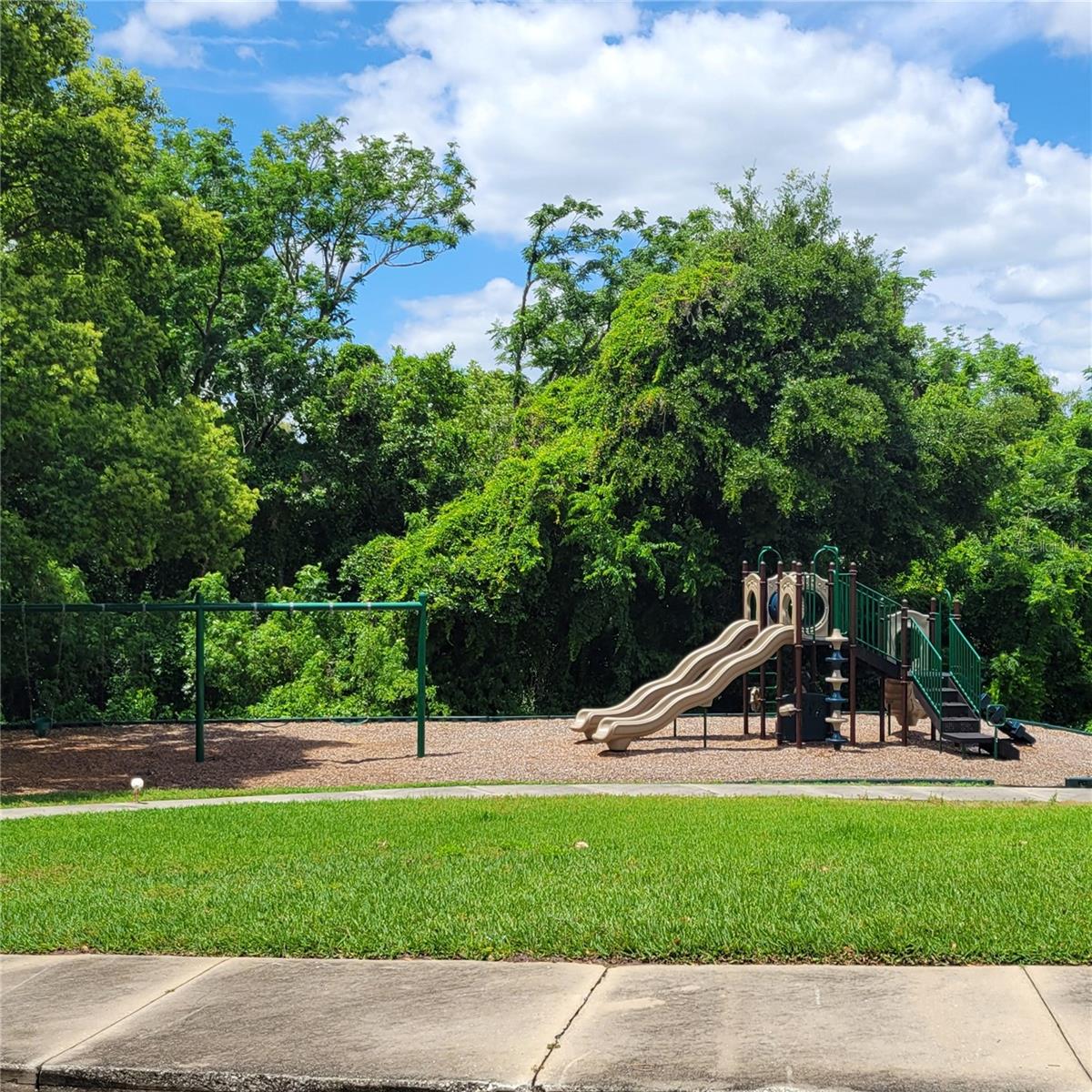 PARKSIDE AT ERROL ESTATES - Residential Lease