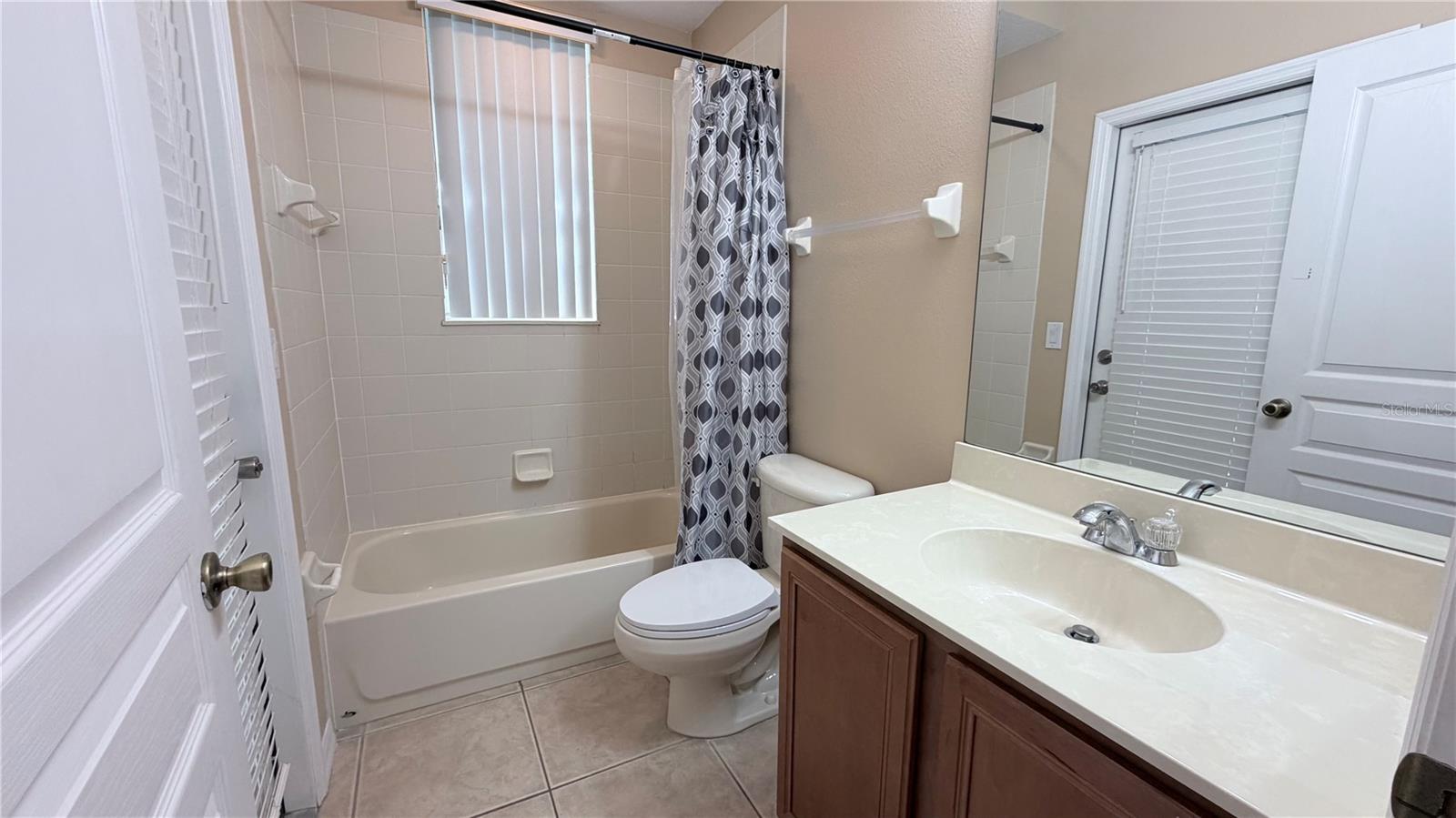 PARKSIDE AT ERROL ESTATES - Residential Lease