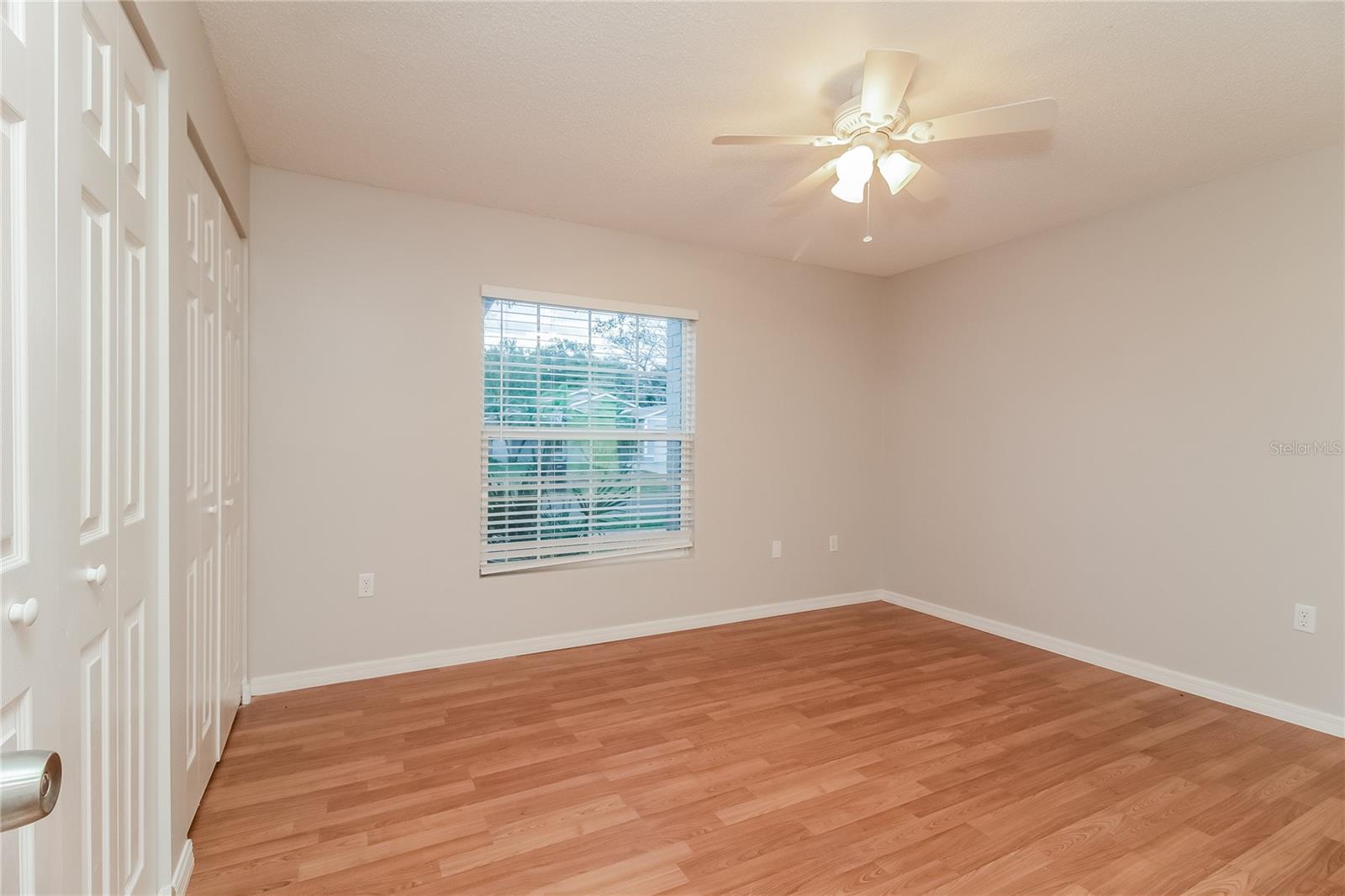 LAKEVIEW VILLAGE SEC L UNI - Residential Lease