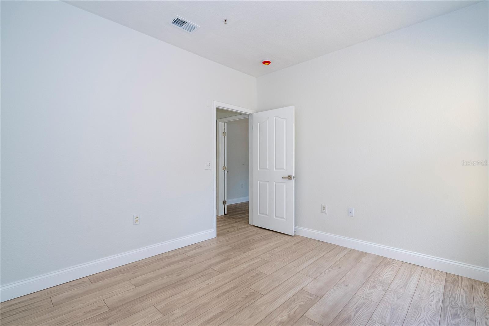 VISCONTI WEST CONDOMINIUM - Residential