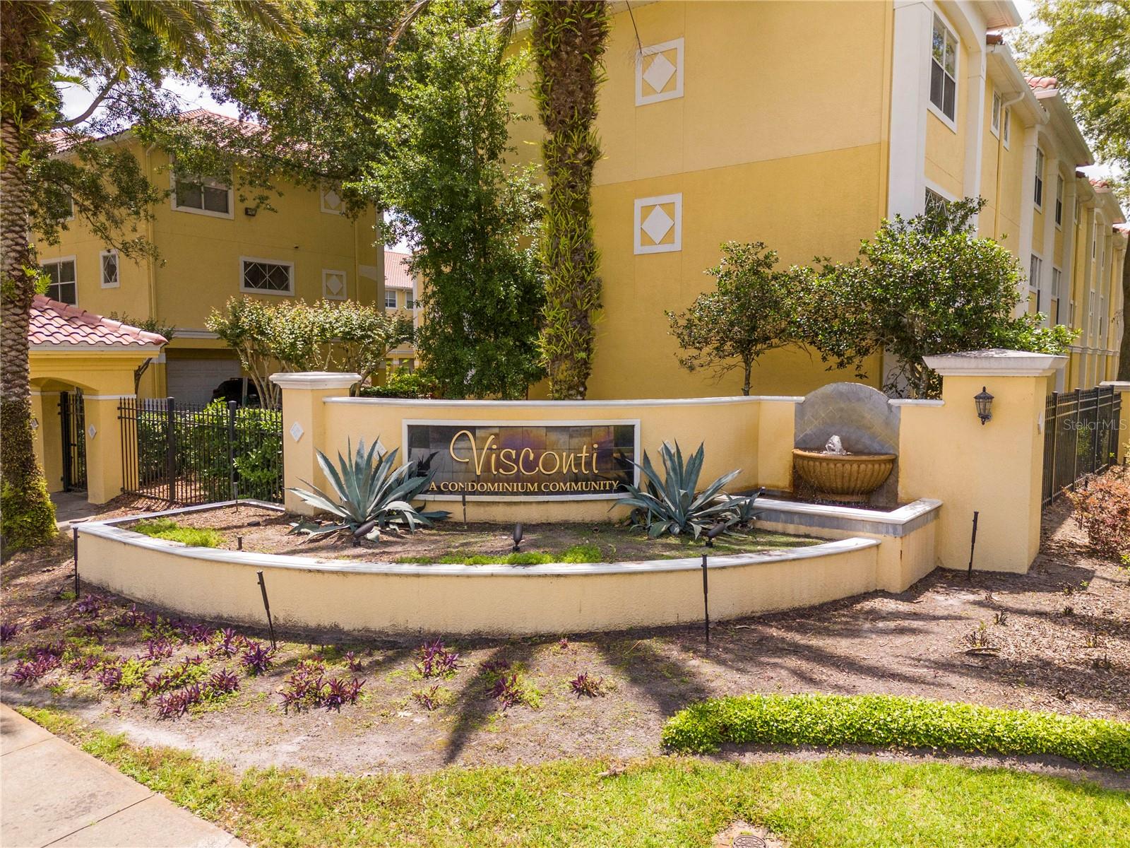 VISCONTI WEST CONDOMINIUM - Residential