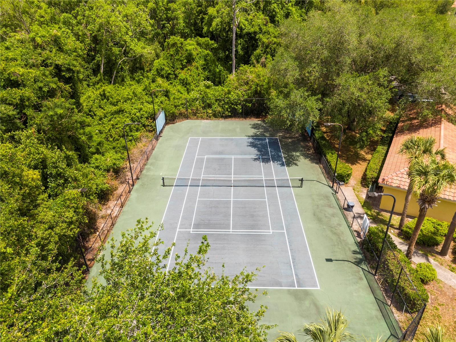 VISCONTI WEST CONDOMINIUM - Residential