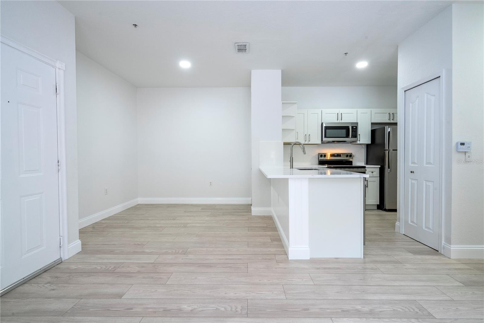 VISCONTI WEST CONDOMINIUM - Residential
